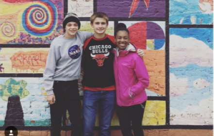 Students fight demolition of Uptown mural