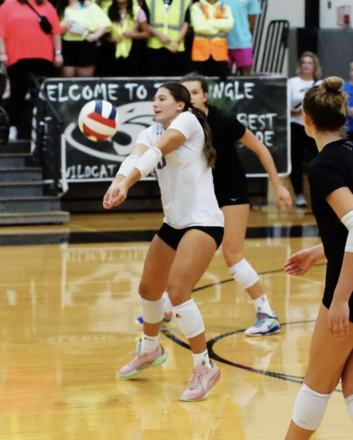 Senior Sydnie Hernandez had a great Intercity tournament, recording 30 total digs through tournament play. The Wildcats went 3-1.