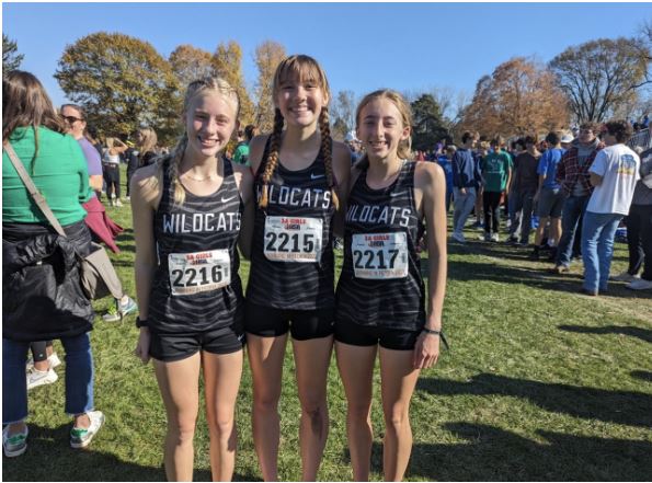 Sophomores Amanda Warren, Julie Bach, and Renee Warren got their shot at the IHSA State Cross Country meet this past weekend. Although none of the girls medaled, the experience was pivotal in their young running careers.